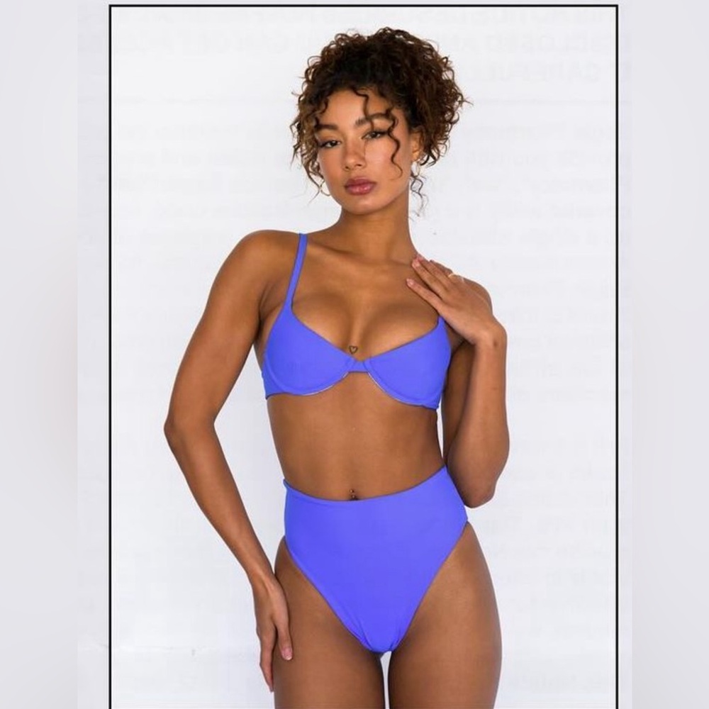 Skatie Monroe Bottom in Playa